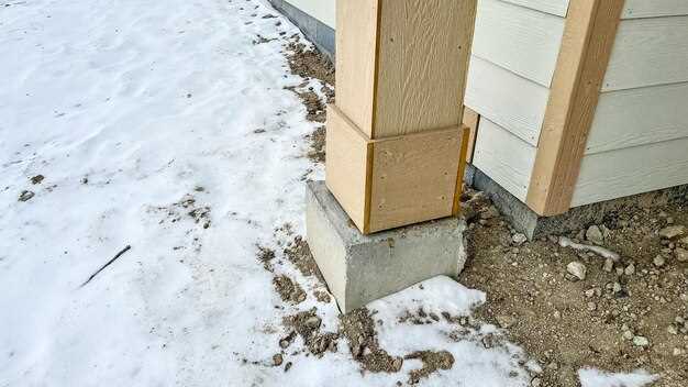 Финальным этапом станет защитная отделка. Нанесите армирующую сетку, затем сверху - слой штукатурки или другой отделочный материал. Это предостережет от механических повреждений и воздействий внешней среды.