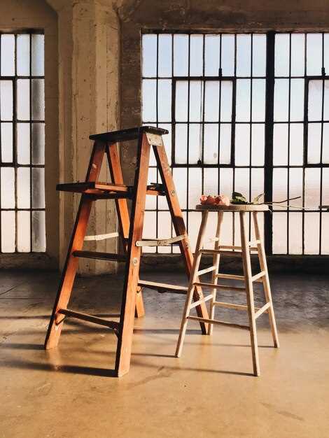 При выборе высоты конструкции, важно учитывать рабочую область и необходимые маневры. Для стандартных задач, например, покраски стен или монтажа светильников, высотное оборудование ростом от 2.5 до 3 метров обычно обеспечивает необходимую поддержку. Если требуется достать до верхних уровней, лучше ориентироваться на модели от 3 до 5 метров, в зависимости от особенностей помещения.